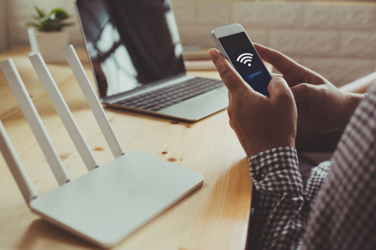 Mauvaise couverture Wi-Fi à la maison ? Voici comment améliorer votre réseau domestique